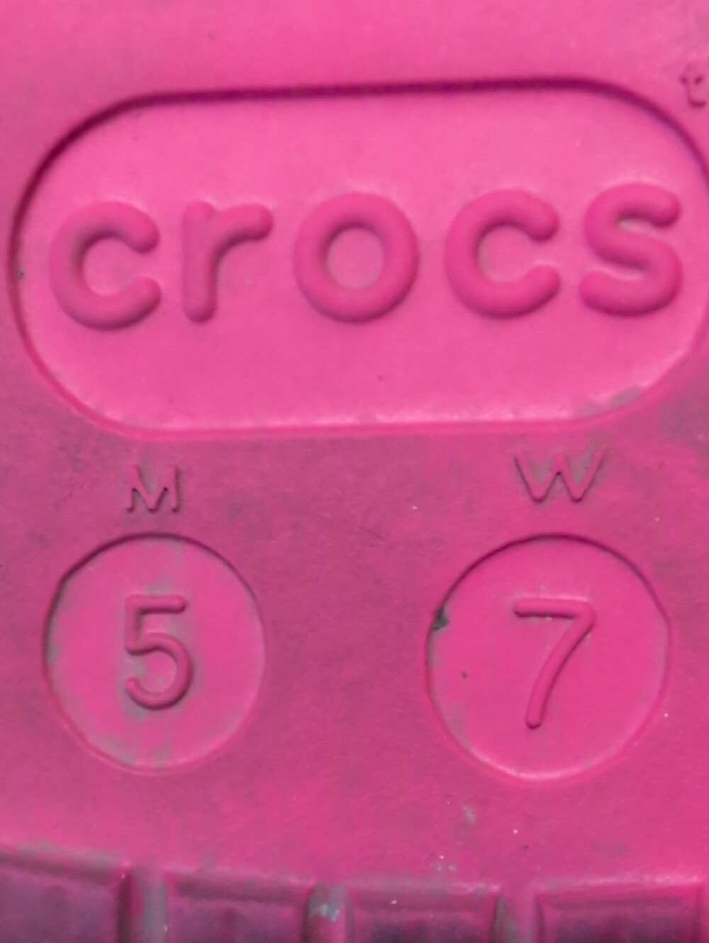 Crocs Hot Pink Fleece Lined Clogs M5/W7 - Picture 9 of 9